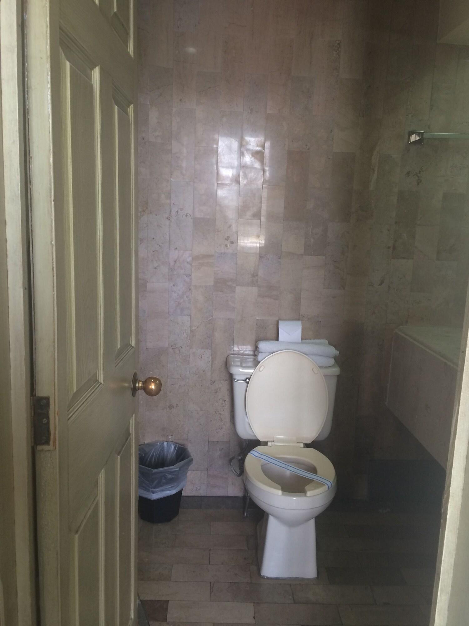 Oyo Nueva Galicia Otel Guadalajara Dış mekan fotoğraf