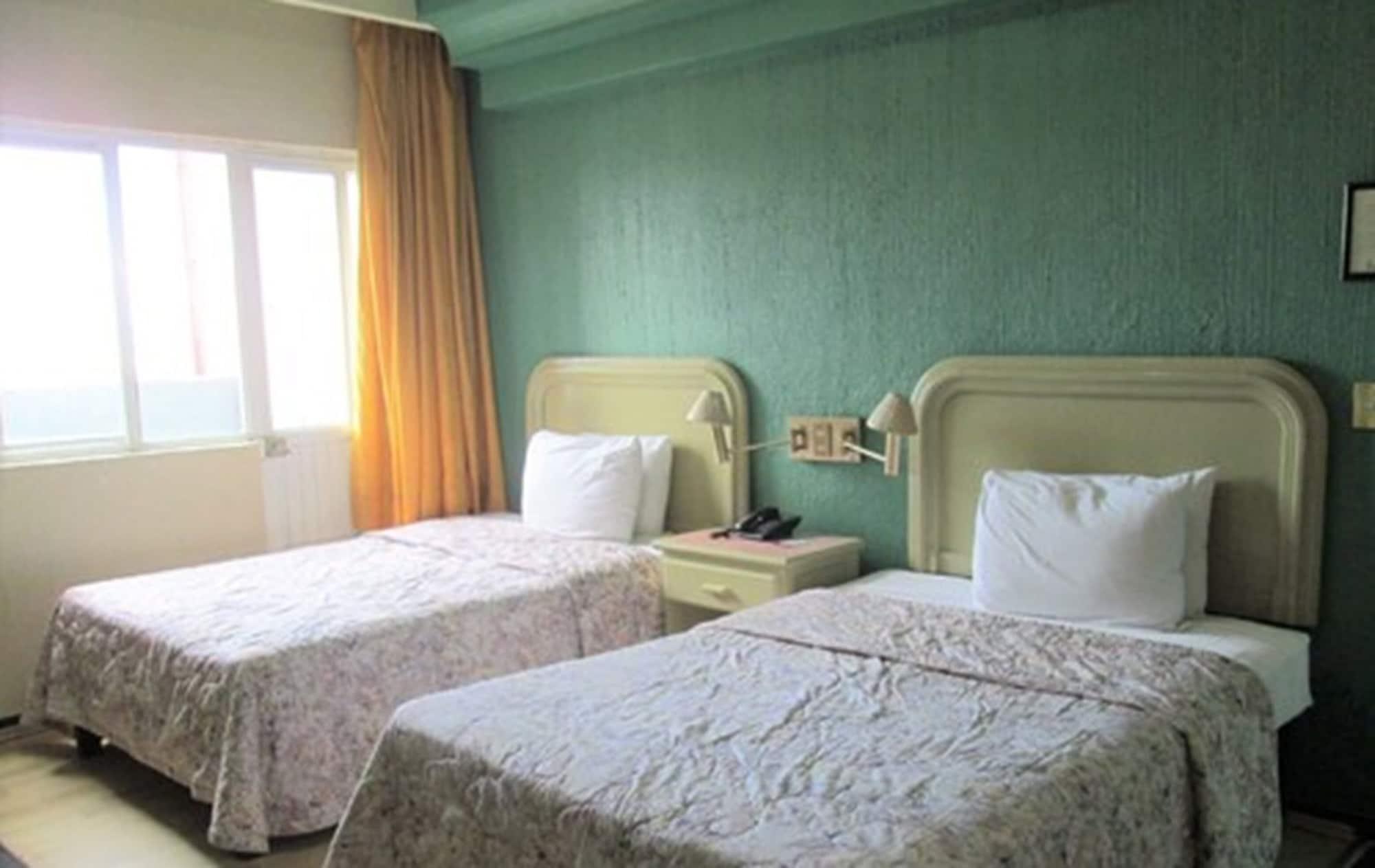 Oyo Nueva Galicia Otel Guadalajara Dış mekan fotoğraf