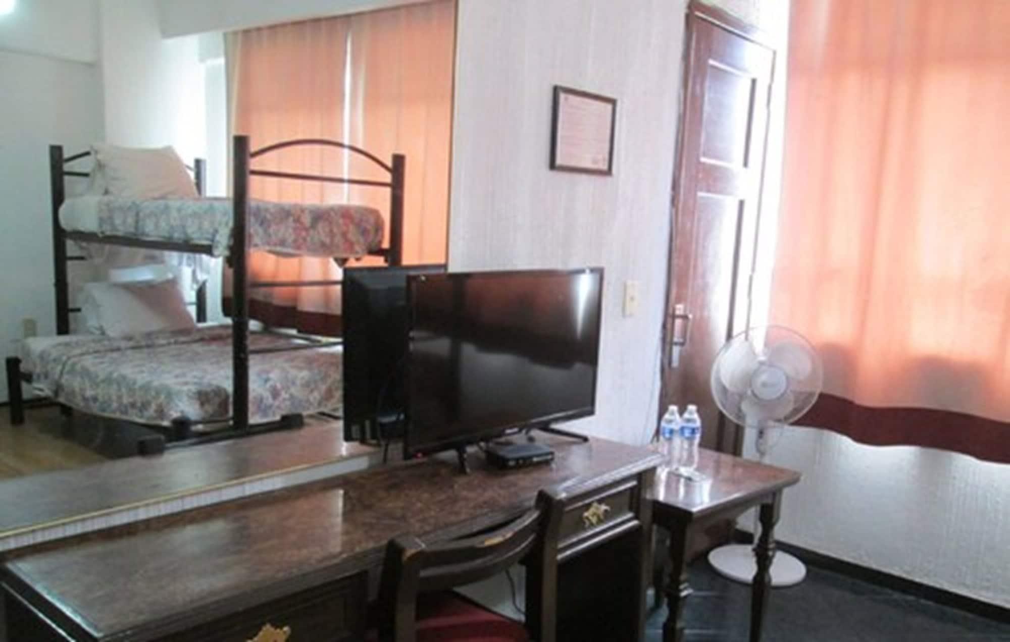 Oyo Nueva Galicia Otel Guadalajara Dış mekan fotoğraf