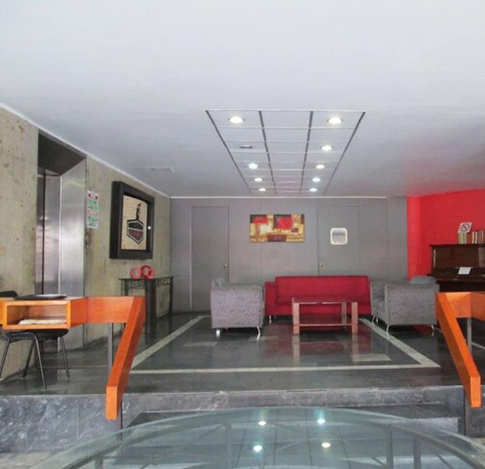 Oyo Nueva Galicia Otel Guadalajara Dış mekan fotoğraf