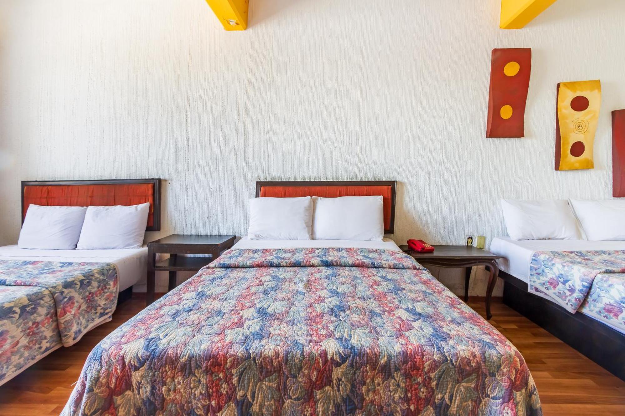Oyo Nueva Galicia Otel Guadalajara Dış mekan fotoğraf